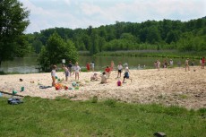 Pláž je pro děti velkým pískovištěm